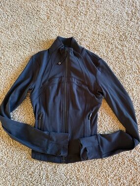 lululemon athletica Black Fitted cropped Zip Jacket